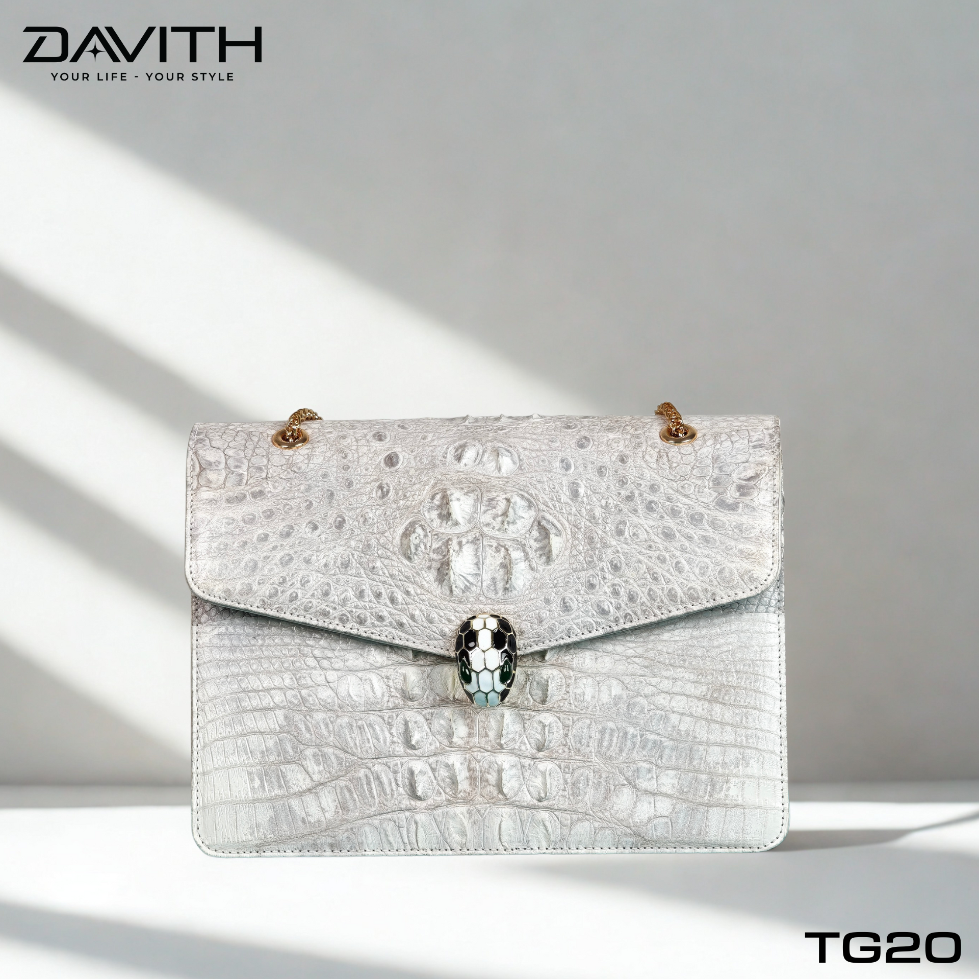 DAVITH Luxury Women's Handbag — Professionally Whitened Hornback Exotic Leather (26×18×9 cm)