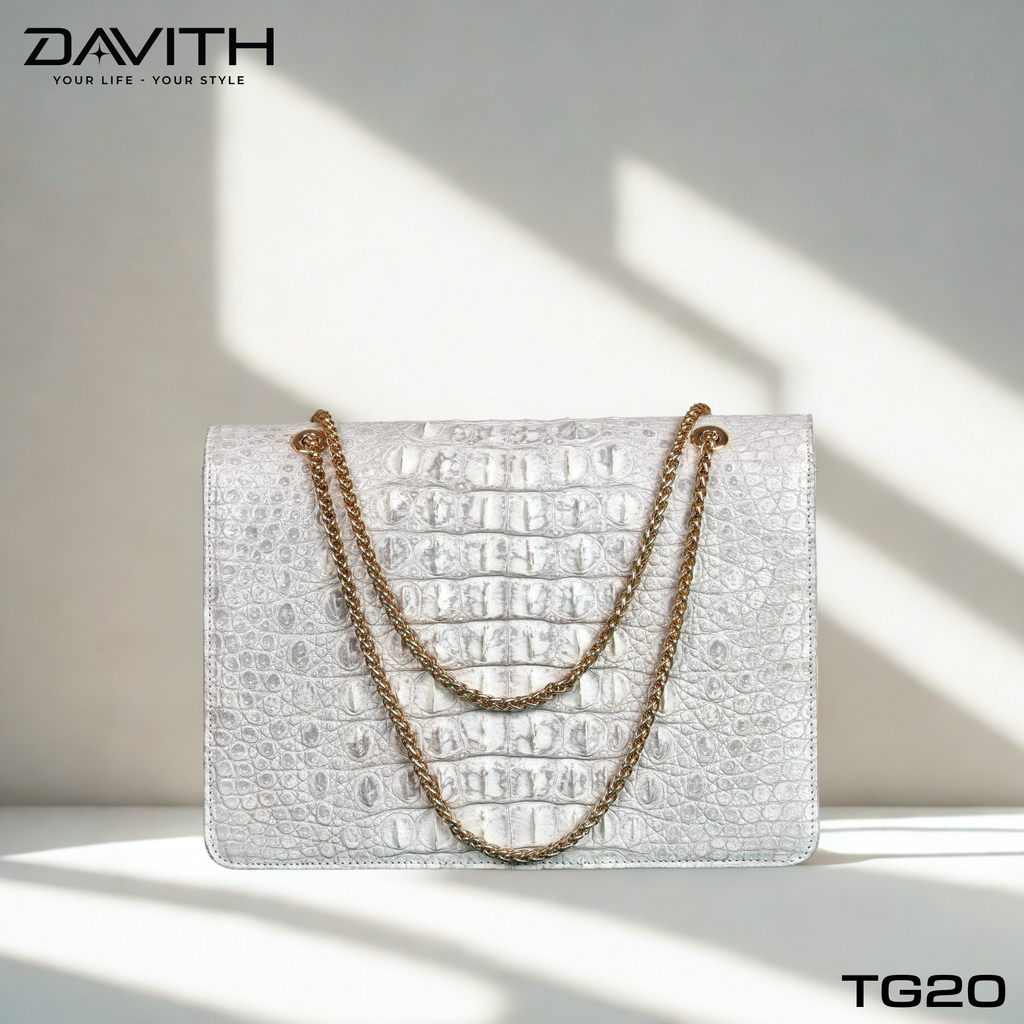 DAVITH Luxury Women's Handbag — Professionally Whitened Hornback Exotic Leather (26×18×9 cm)