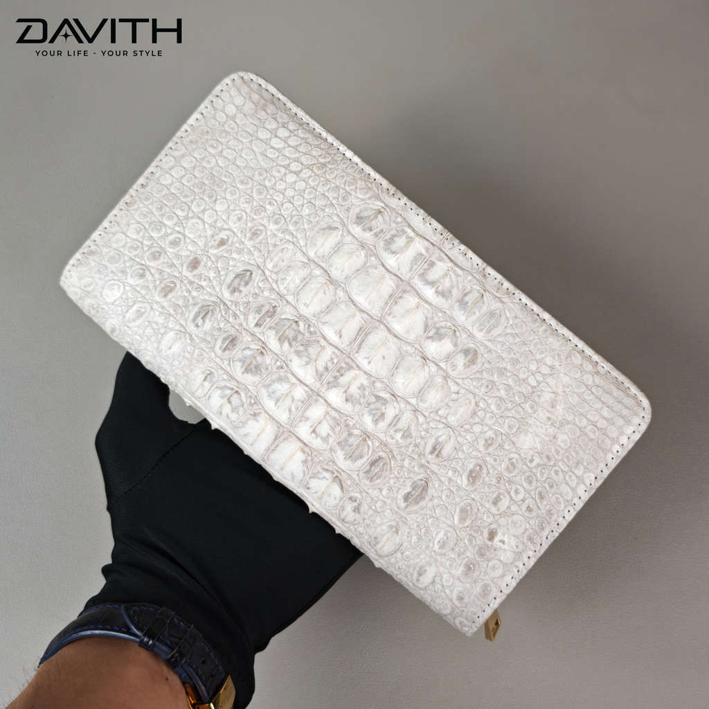 DAVITH Luxury Hornback Crocodile Clutch Wallet — Professionally Whitened | WALLET-VCT01G