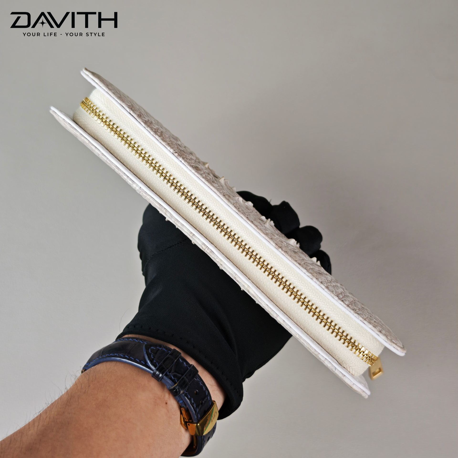 DAVITH Luxury Hornback Crocodile Clutch Wallet — Professionally Whitened | WALLET-VCT01G